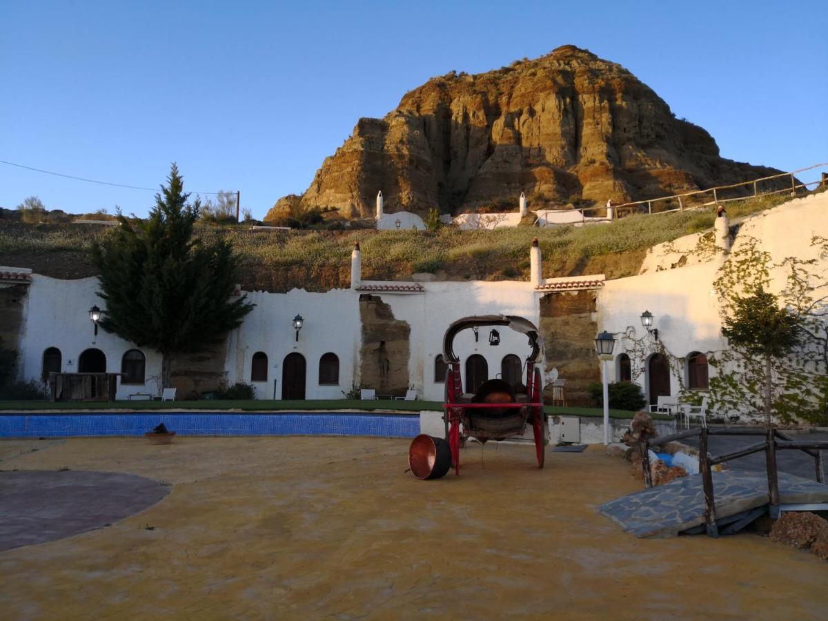 Cuevas Zacarias Hammam Spa กวาดิกซ์ ภายนอก รูปภาพ